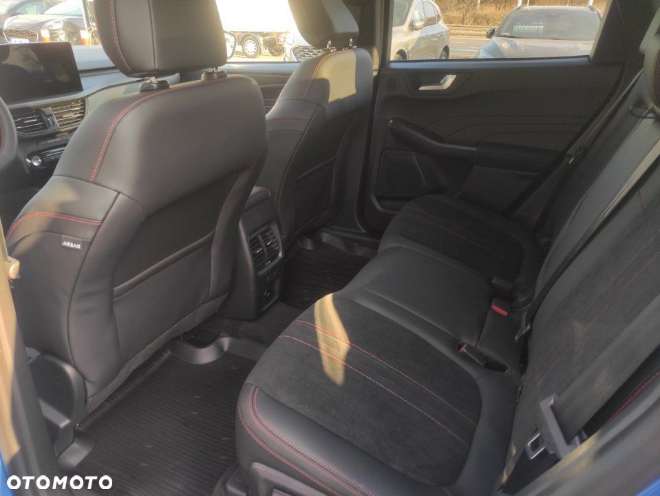 Ford Kuga - 12