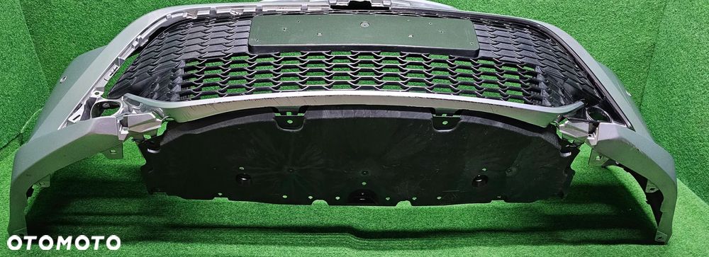 TOYOTA COROLLA E21 ----> ORYGINALNY ZDERZAK PRZEDNI - 11