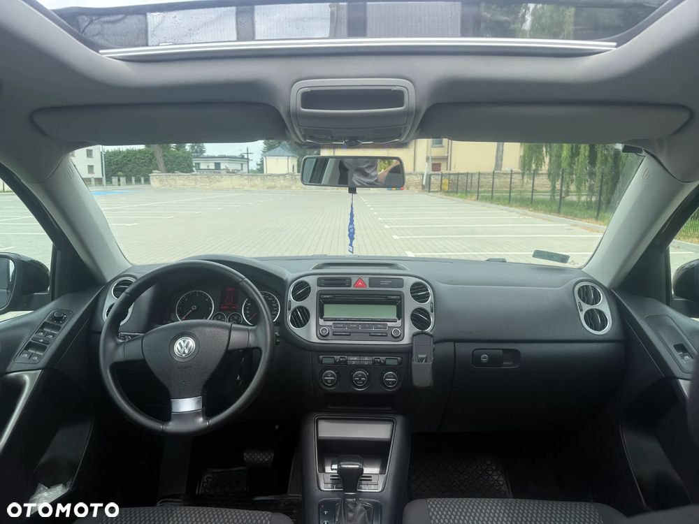 Volkswagen Tiguan - 15