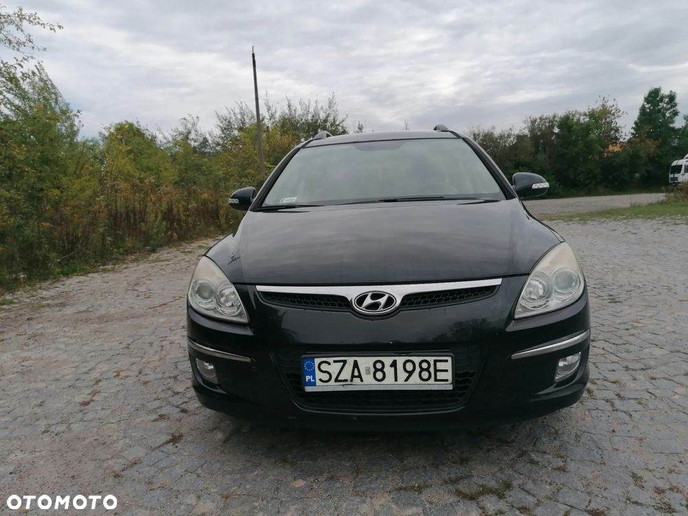 Hyundai i30 i30cw 2.0 Premium - 12