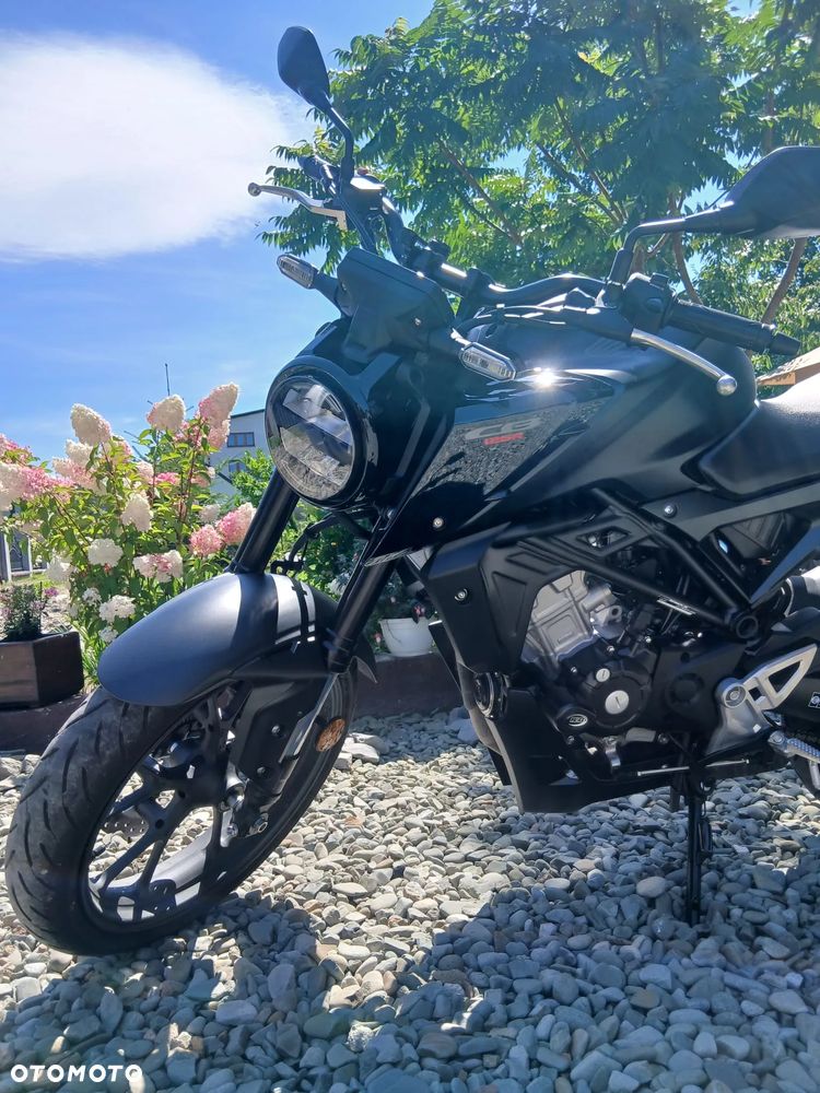 Honda CB - 8