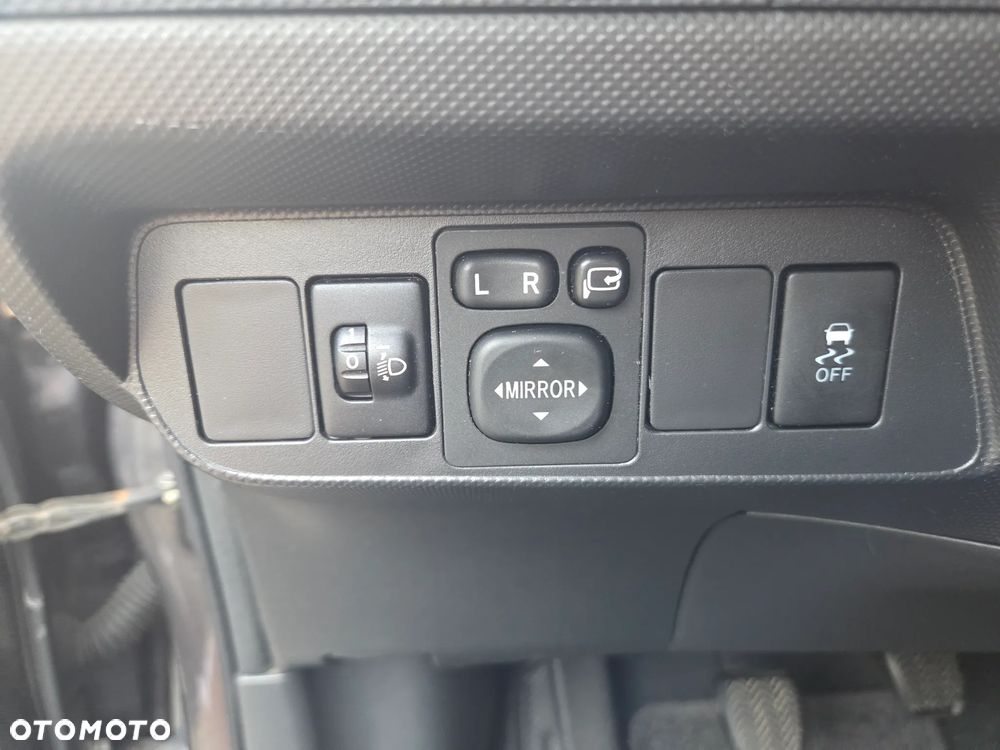 Toyota Auris 1.6 Valvematic Executive - 18