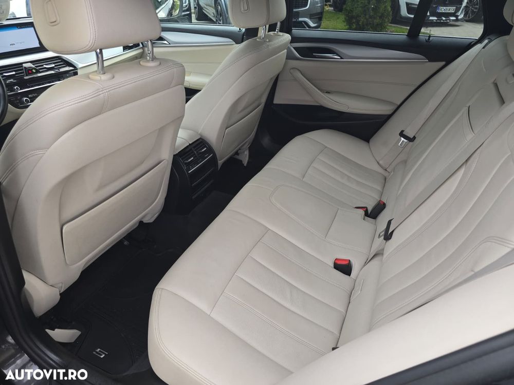BMW Seria 5 520d xDrive AT MHEV - 12