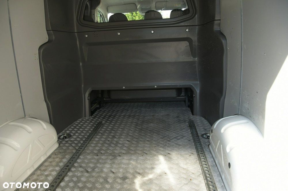 Volkswagen Crafter - 22