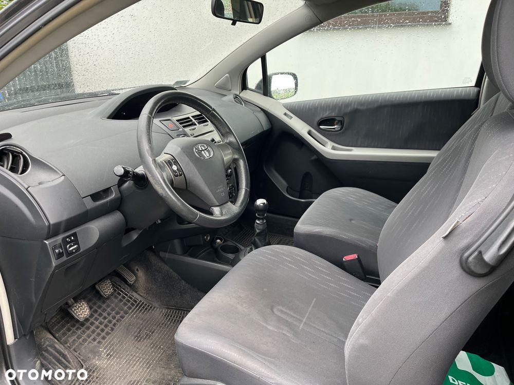 Toyota Yaris 1.4 D-4D Luna A/C - 5