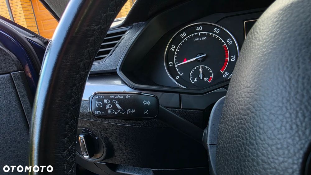 Skoda Superb 1.8 TSI Active - 35