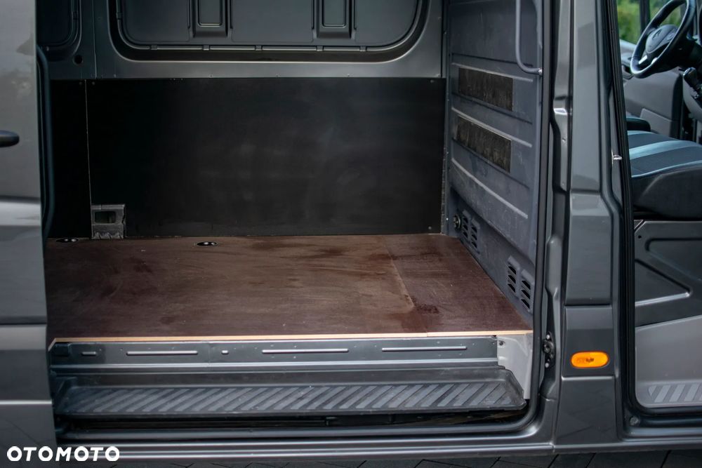 Mercedes-Benz Sprinter 319 - 30