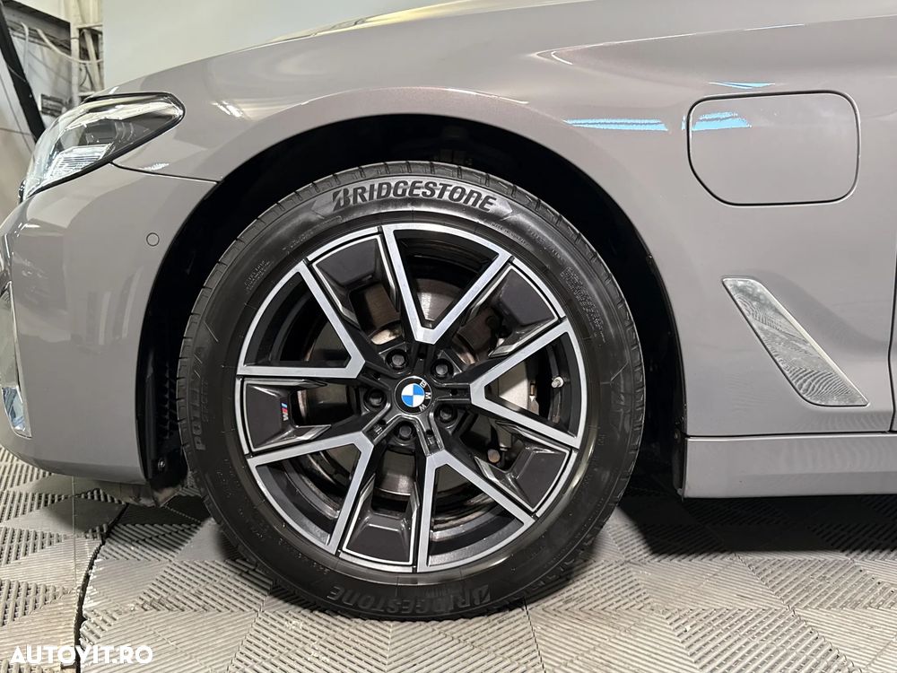 BMW Seria 5 530e xDrive AT PHEV - 14