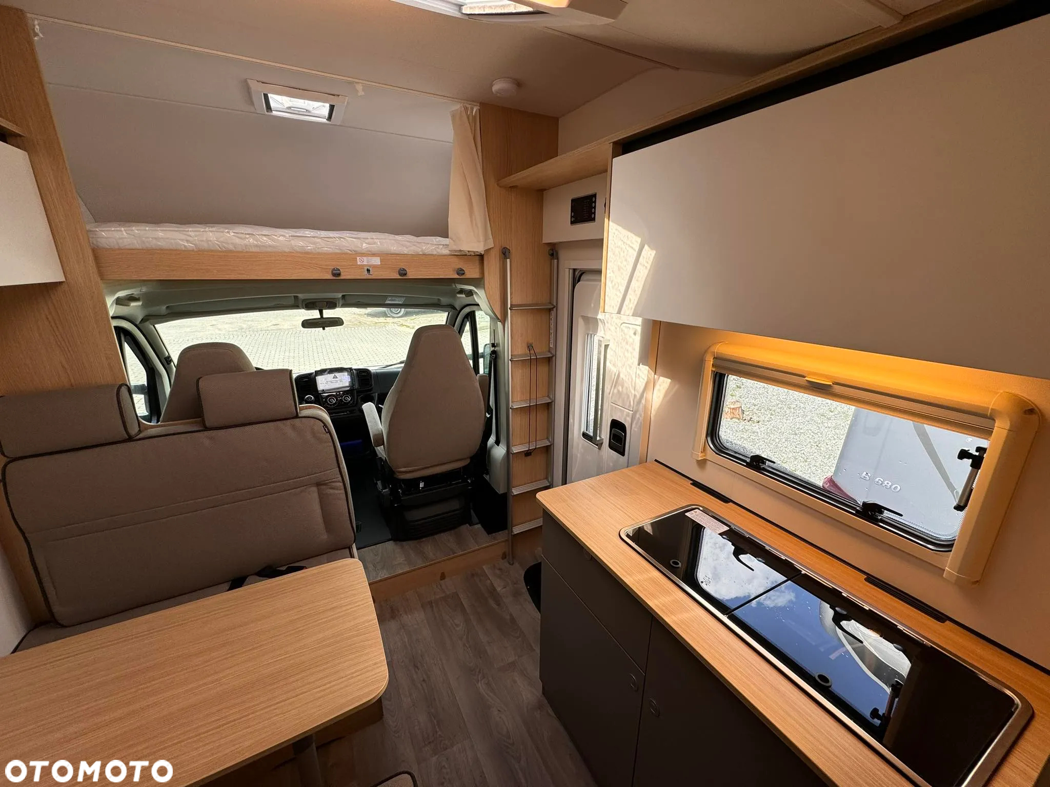 LMC Tourer A690 - samochód DEMO - 22