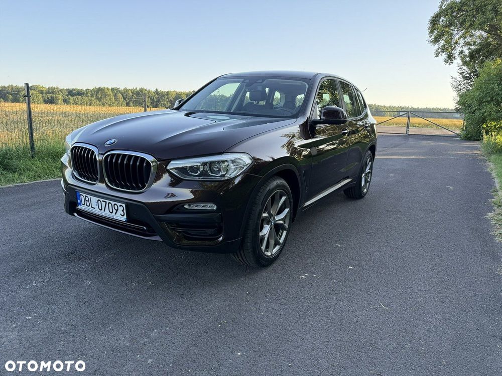 BMW X3 xDrive20i Advantage - 40