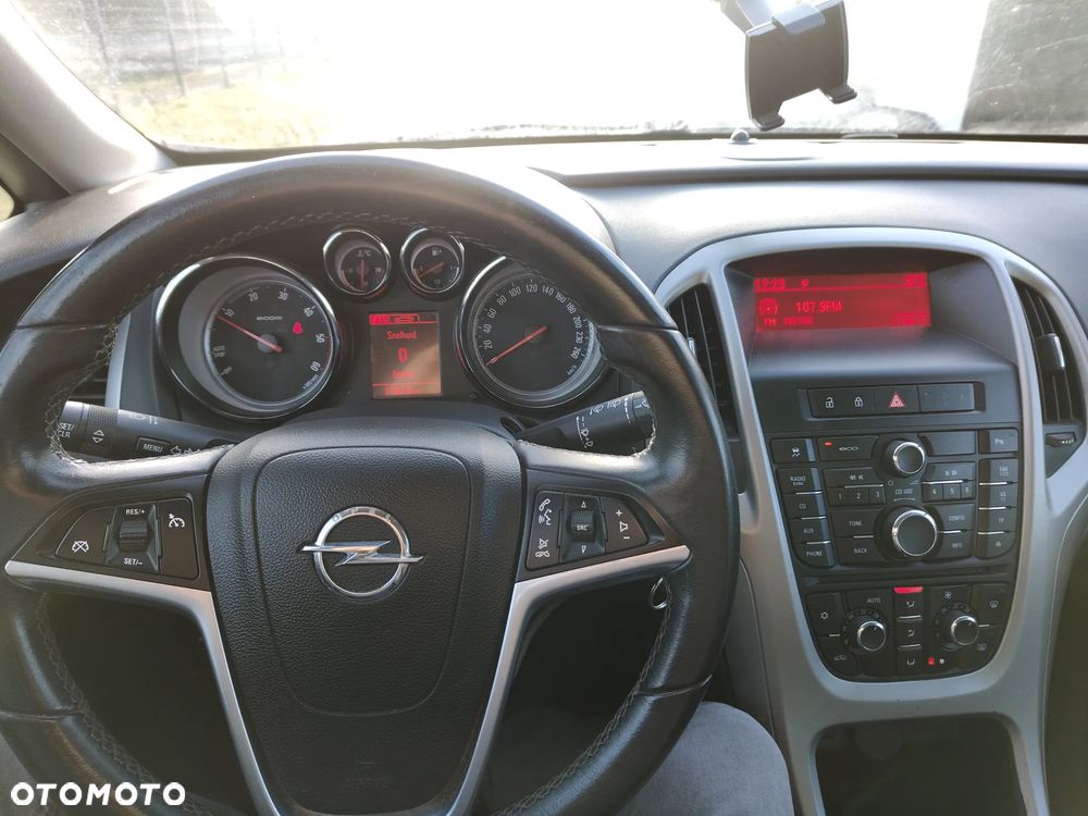 Opel Astra 1.7 CDTI DPF 150 Jahre - 9