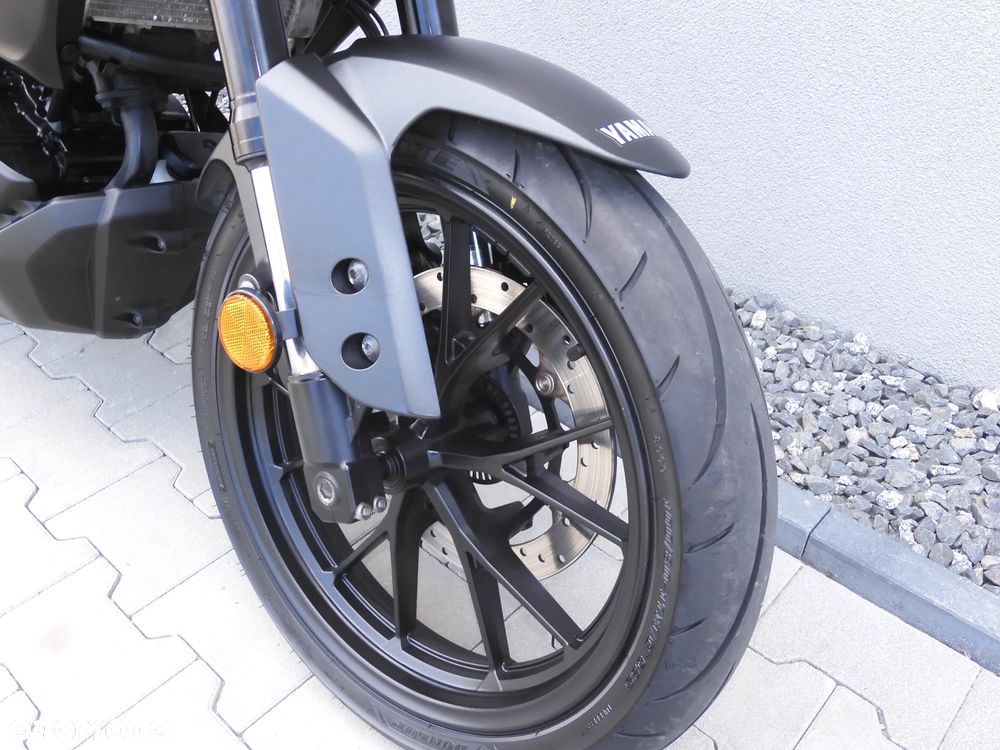 Yamaha MT - 5