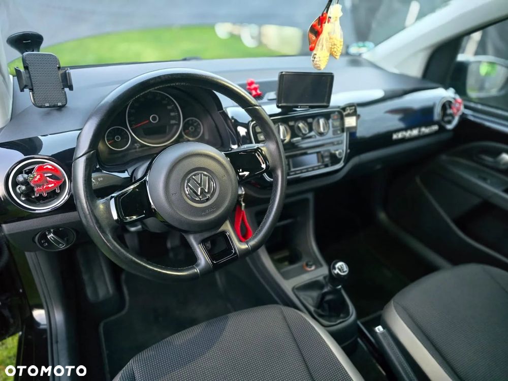 Volkswagen up! (BlueMotion Technology) high - 23