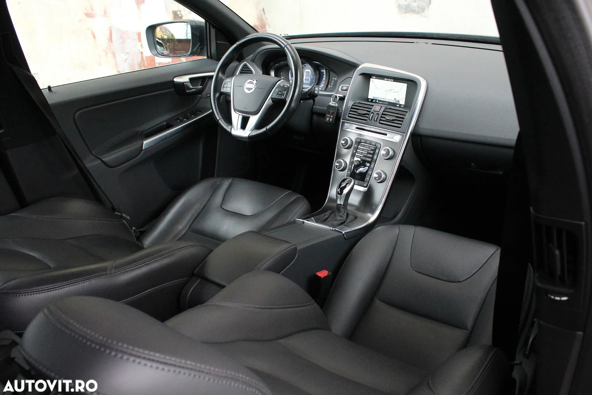 Volvo XC 60 D4 Geartronic Summum - 12