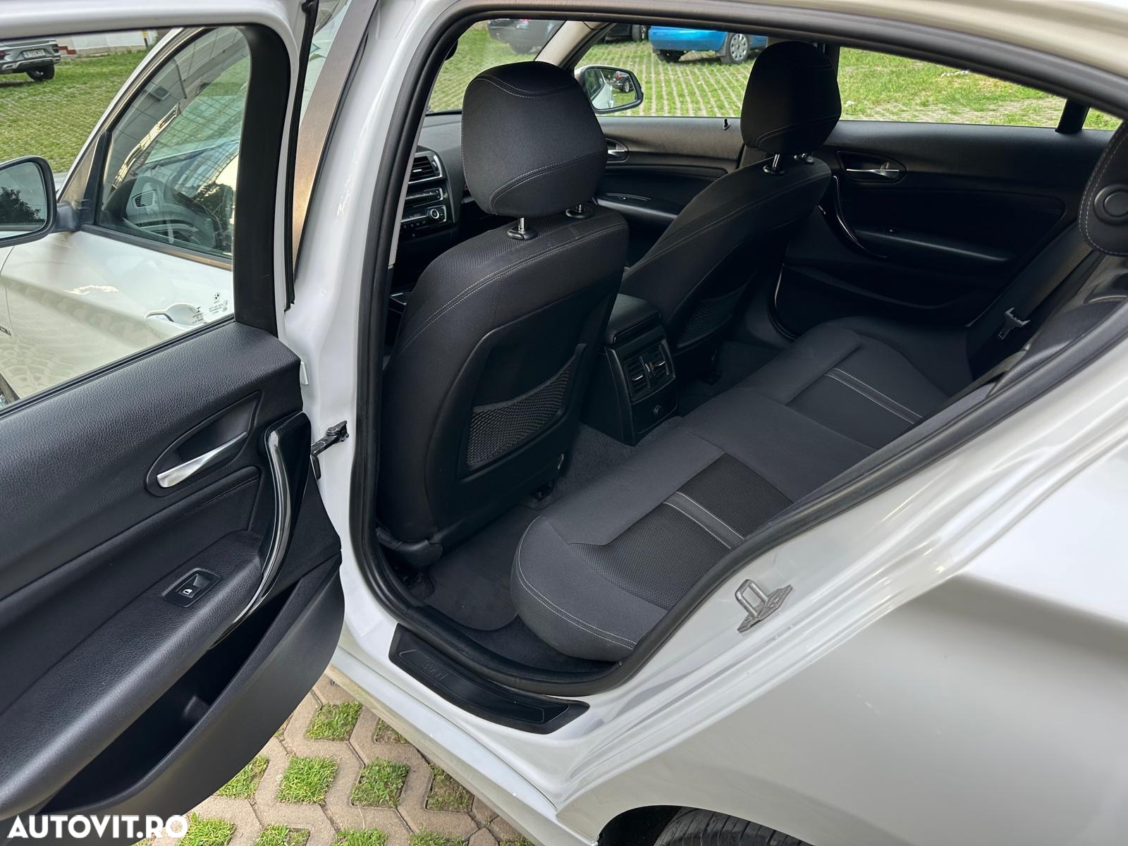 BMW Seria 1 116d Sport Line - 16