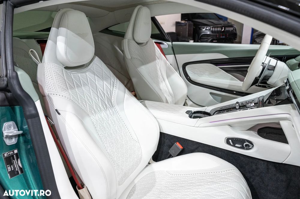 Aston Martin DB12 Volante - 7