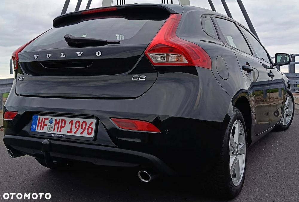 Volvo V40 D2 Geartronic RDesign - 12