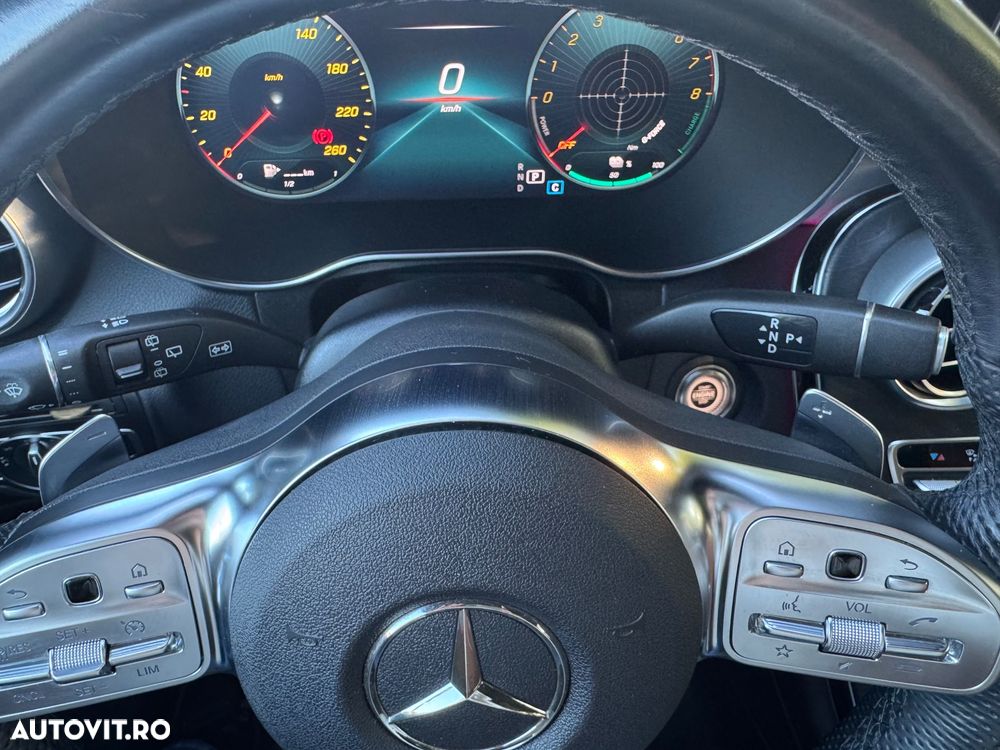 Mercedes-Benz GLC 300 e 4MATIC - 26
