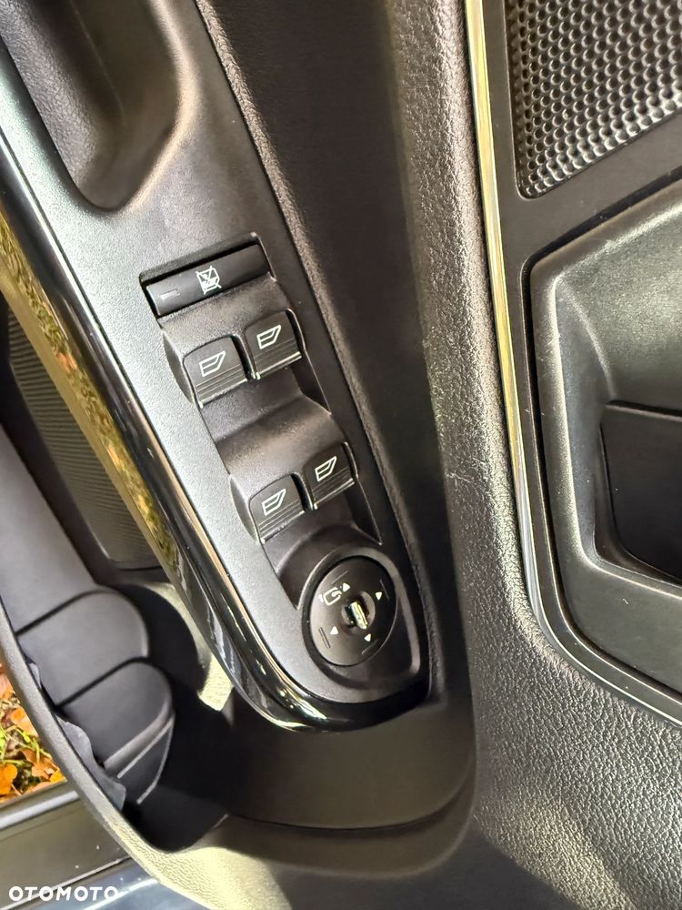 Ford B-MAX 1.5 TDCi SYNC Edition - 19