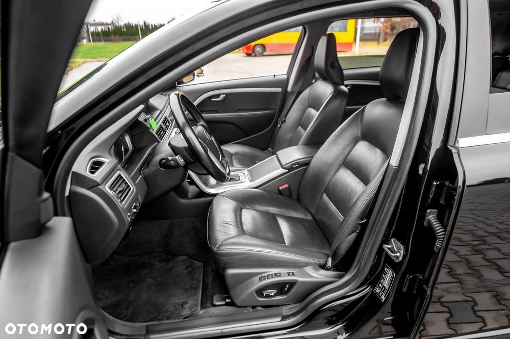 Volvo V70 T6 AWD Geartronic Momentum - 19