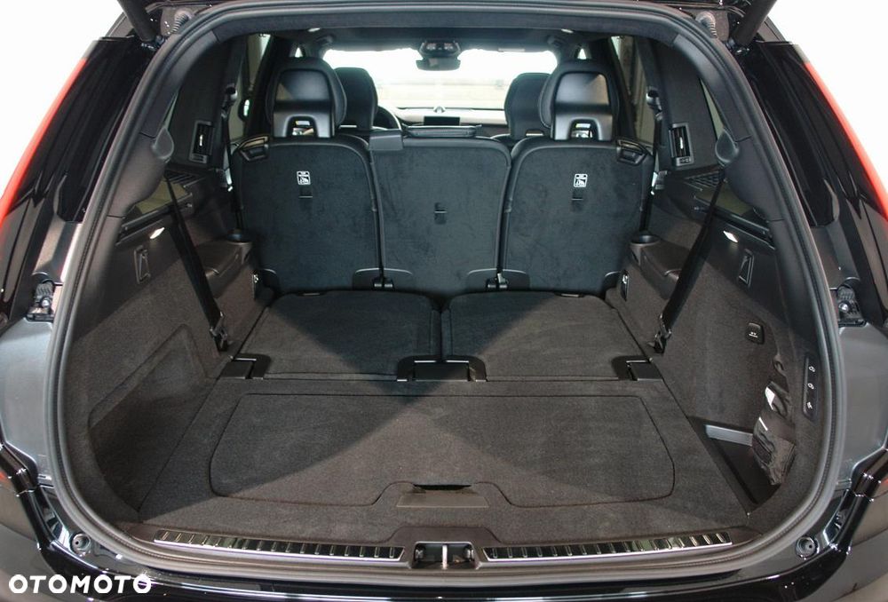 Volvo XC 90 T8 AWD Plug-In Hybrid Ultra Black Edition 7os - 9
