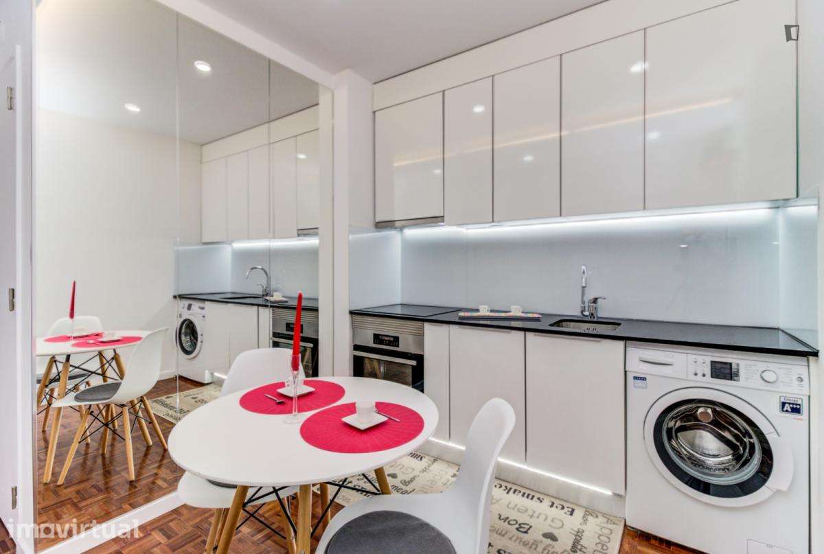 Apartamento com 1 quartos - localizado em Entrecampos Lisbon - Grande imagem: 3/26