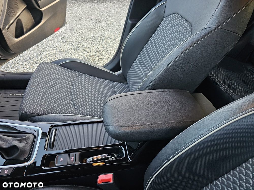 Kia XCeed 1.5 T-GDI Business Line DCT - 30