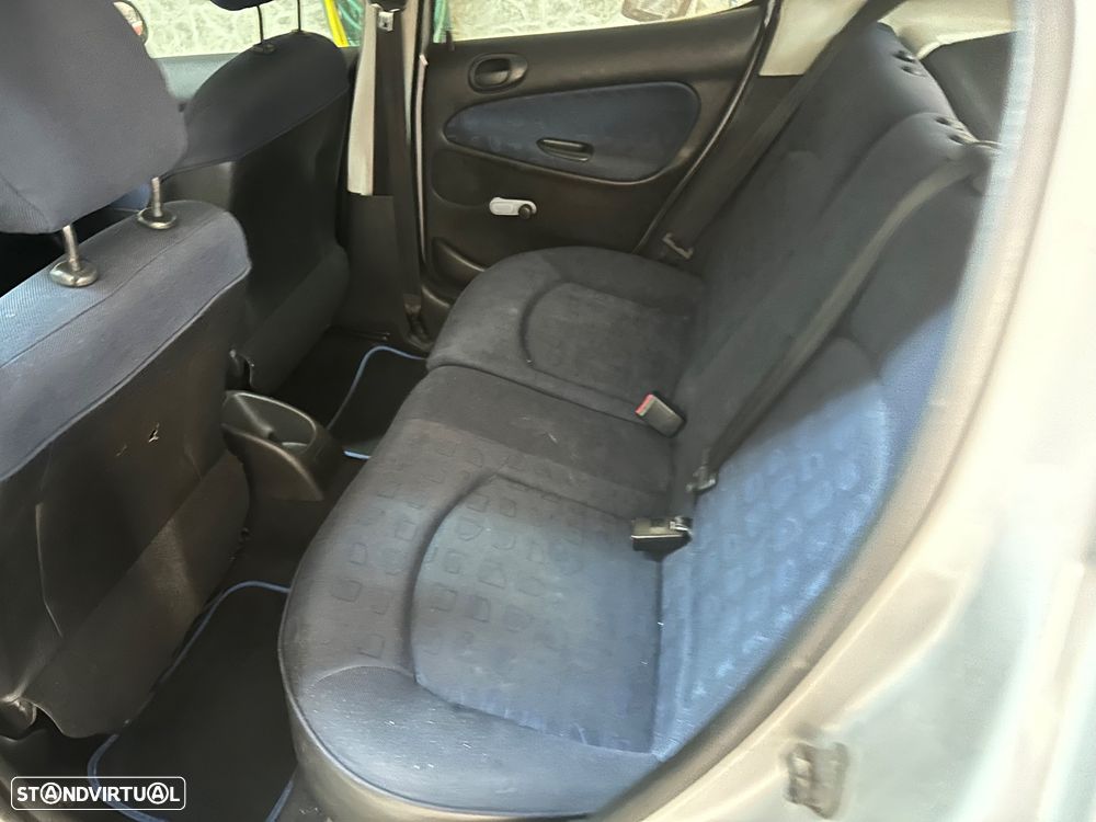 Peugeot 206 1.1 XT - 6