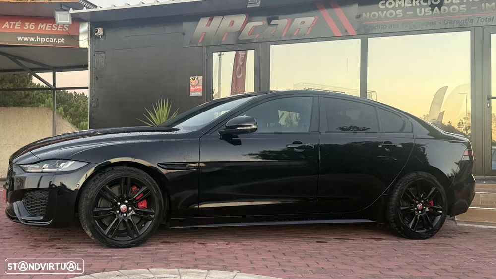 Jaguar XE 2.0 D200 R-Dynamic S - 26