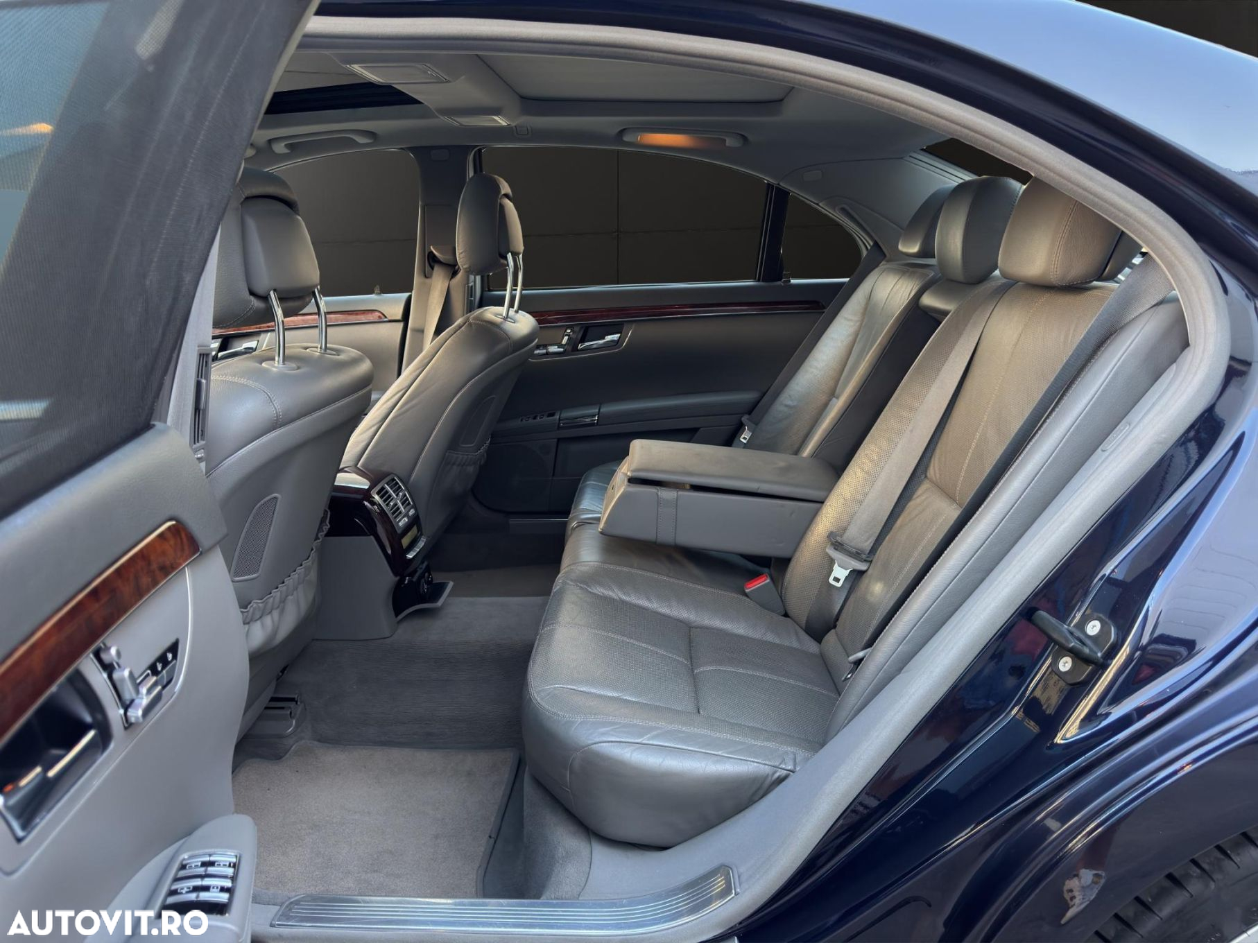 Mercedes-Benz S - 8