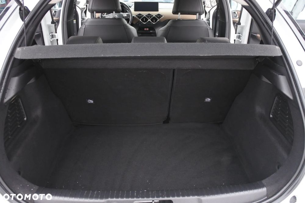 DS Automobiles DS 3 Crossback 1.2 PureTech Performance Line + - 25