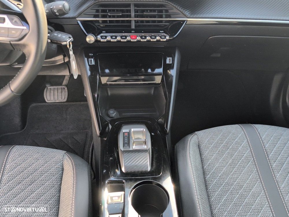 Peugeot 2008 1.2 Hybrid Allure e-DCS6 - 12