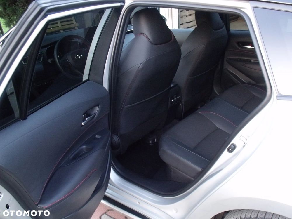 Toyota Corolla 1.8 Hybrid GR Sport Dynamic - 29