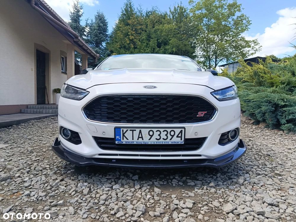 Ford Fusion 2.0 EcoBoost Titanium - 4
