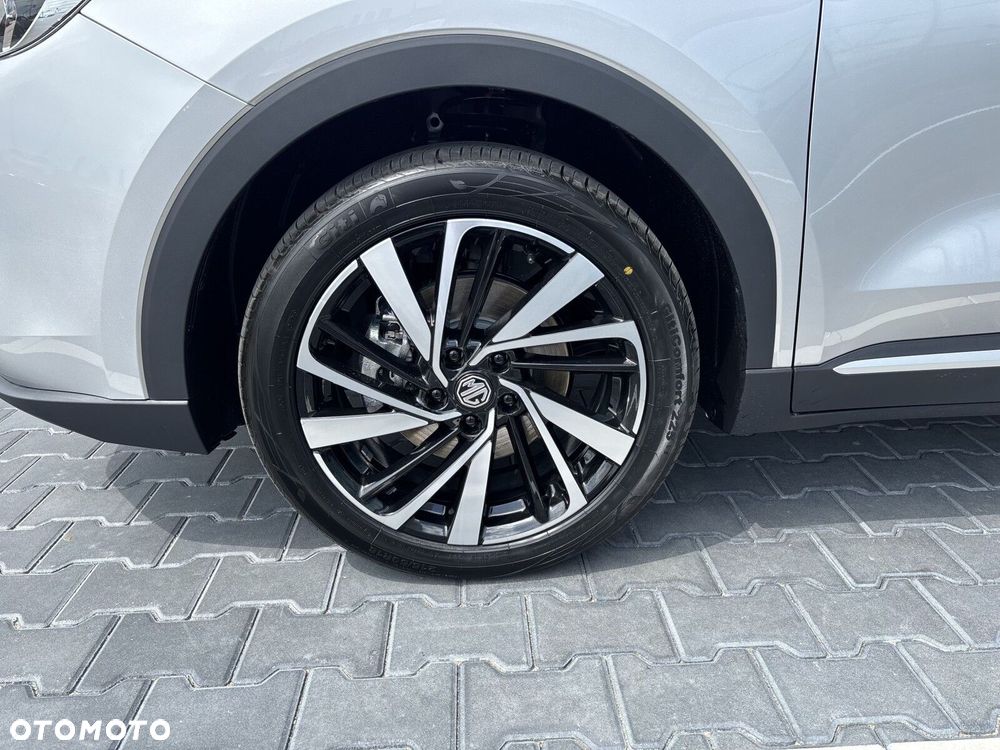 MG ZS Hybrid+ - 19