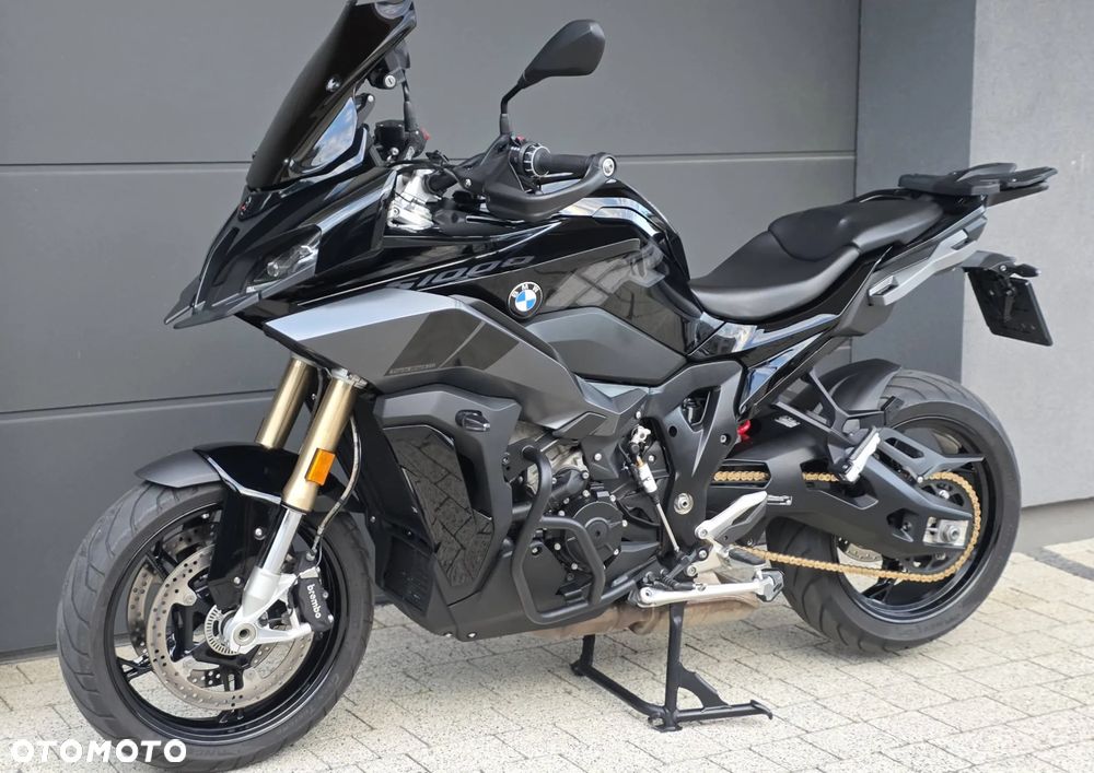 BMW XR - 9