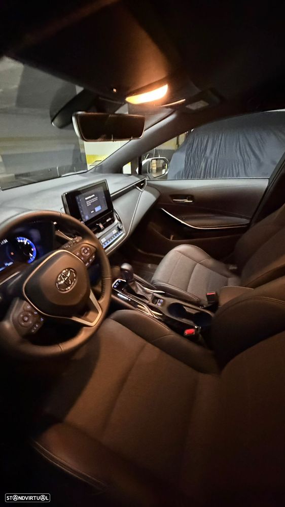 Toyota Corolla 1.8 Hybrid Comfort+P.Sport - 6