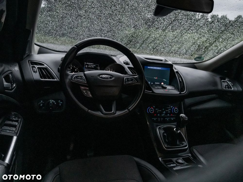 Ford Kuga 2.0 TDCi 4x4 Titanium - 20