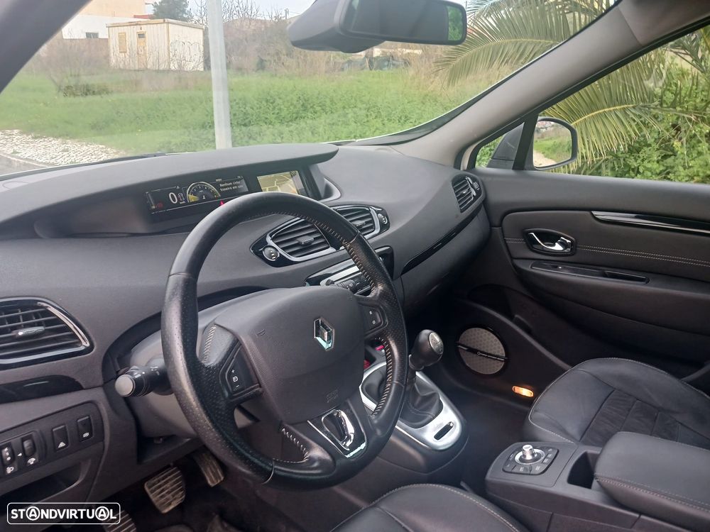 Renault Grand Scénic 1.5 dCi Bose Edition SS - 21