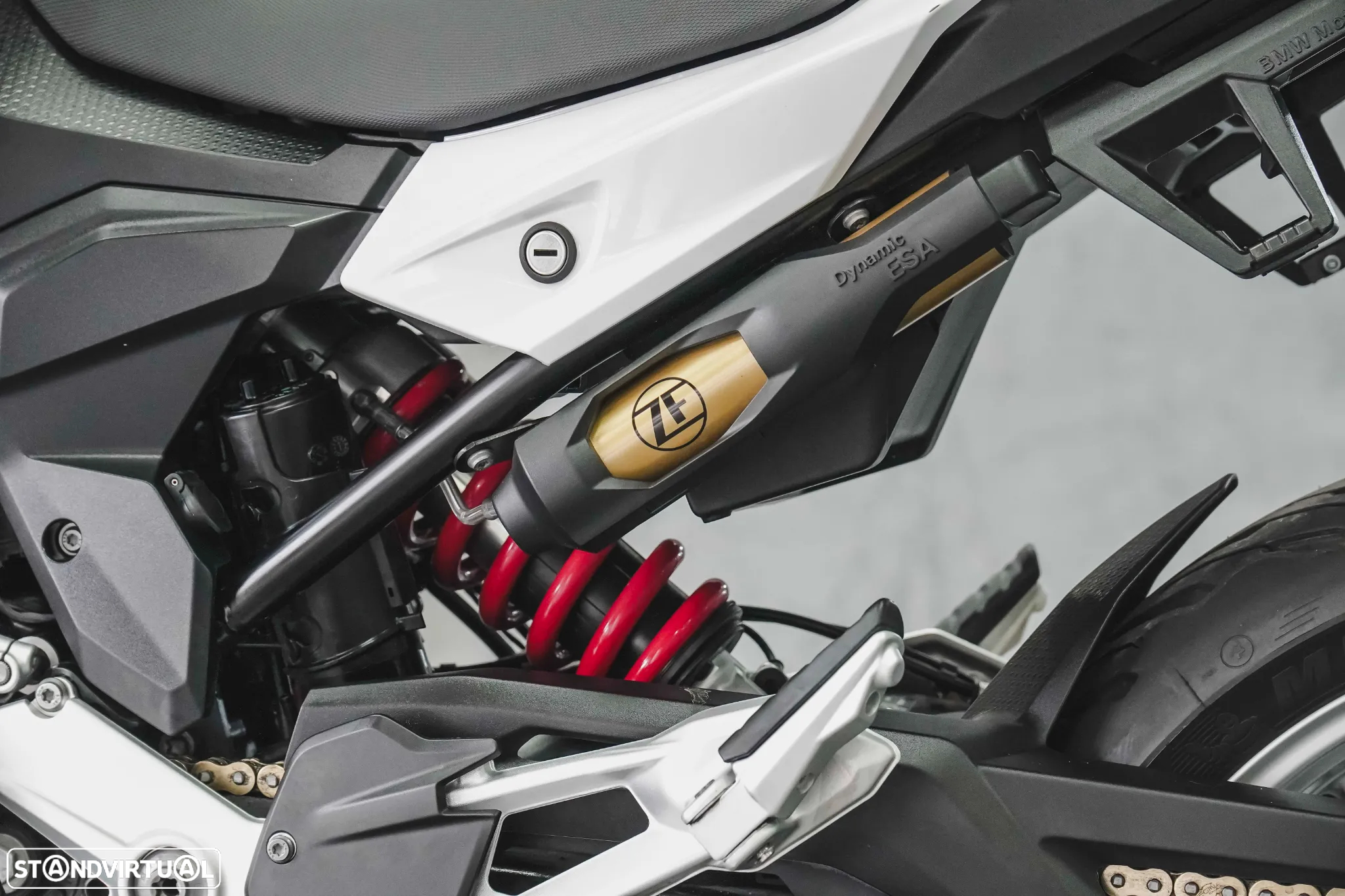 BMW F 900 XR - 11