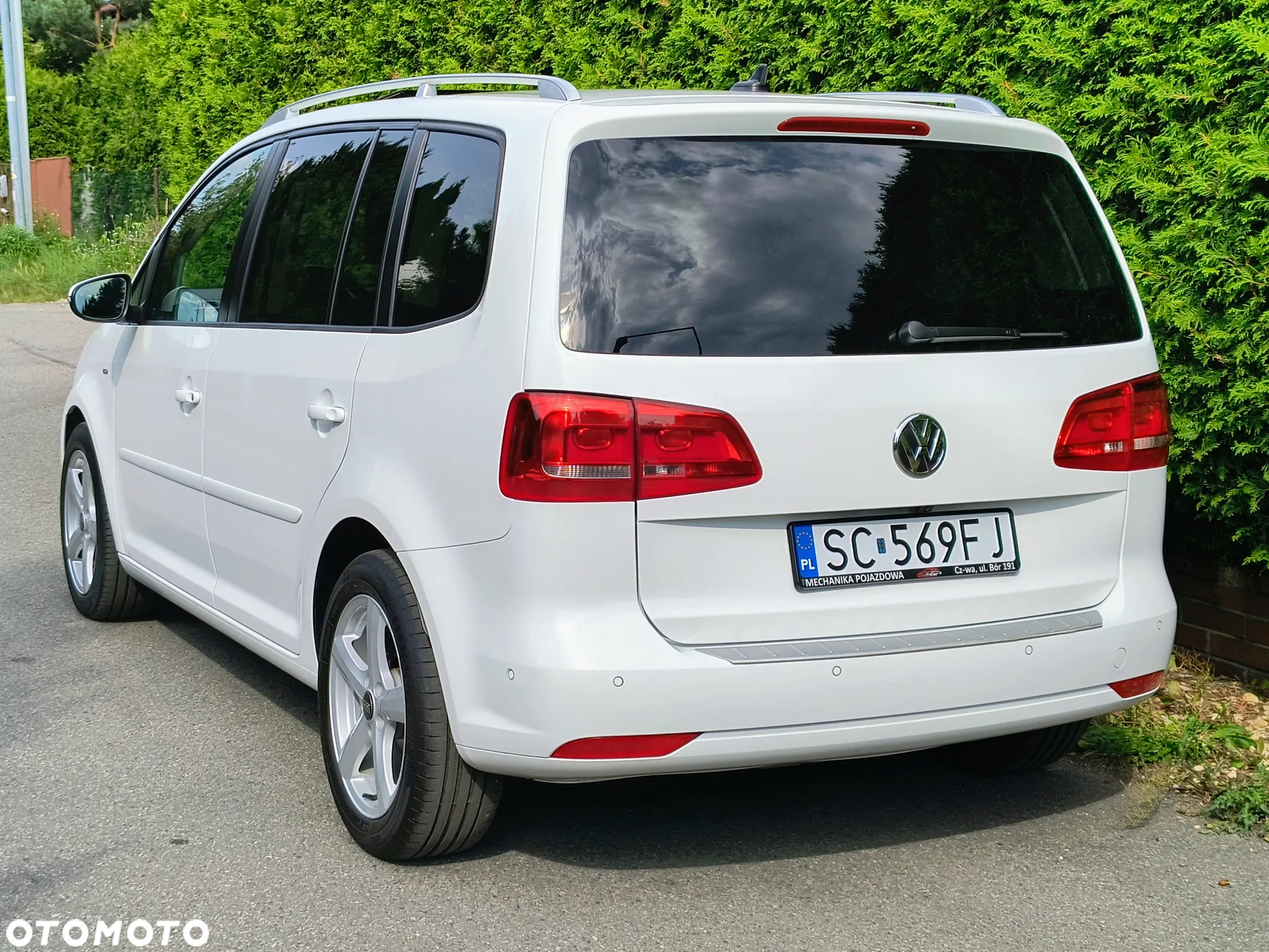 Volkswagen Touran 1.4 TSI DSG Cup - 16