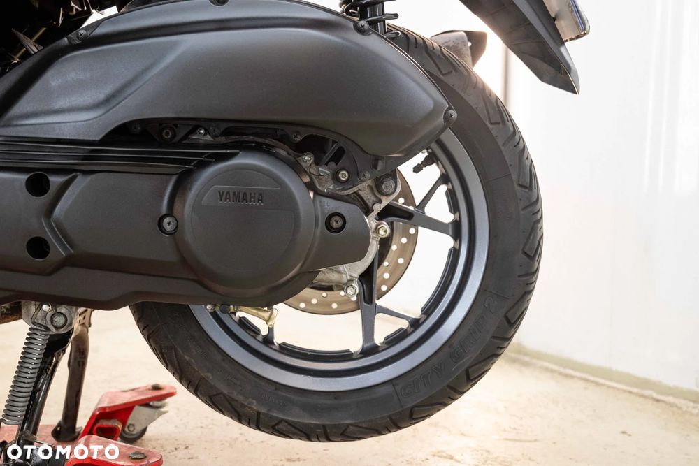 Yamaha X-max - 35