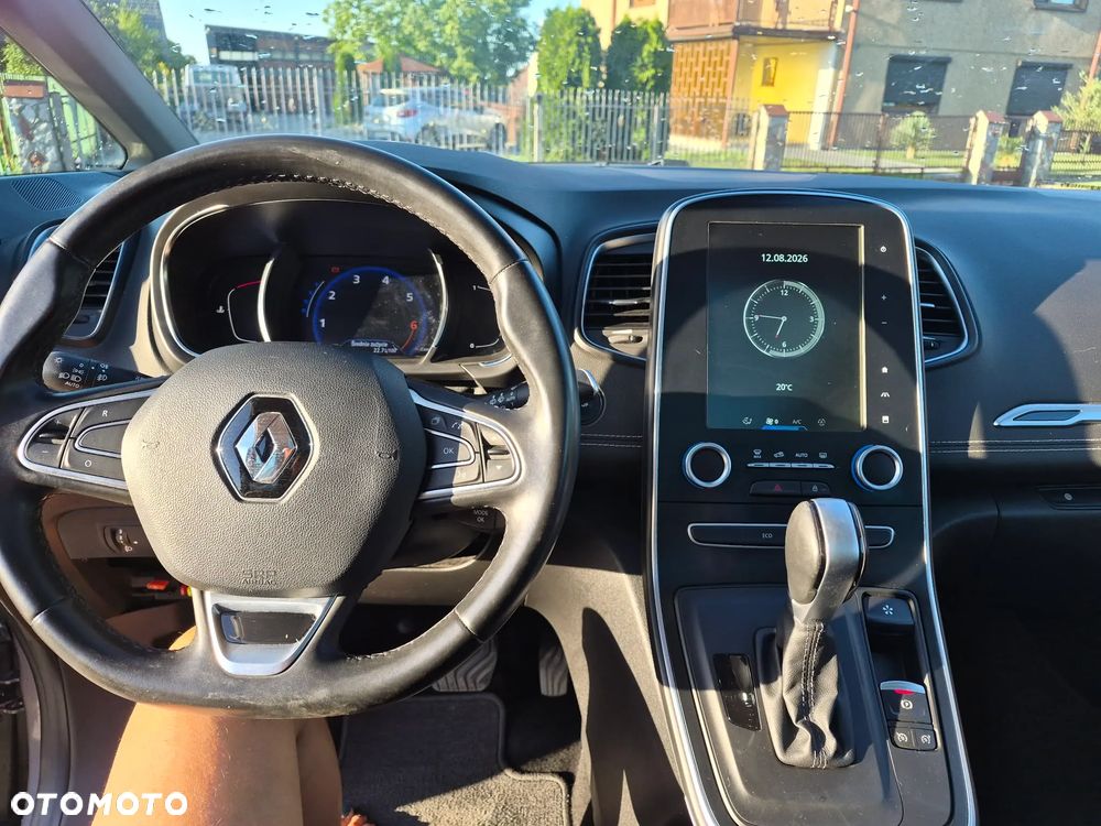 Renault Grand Scenic - 9