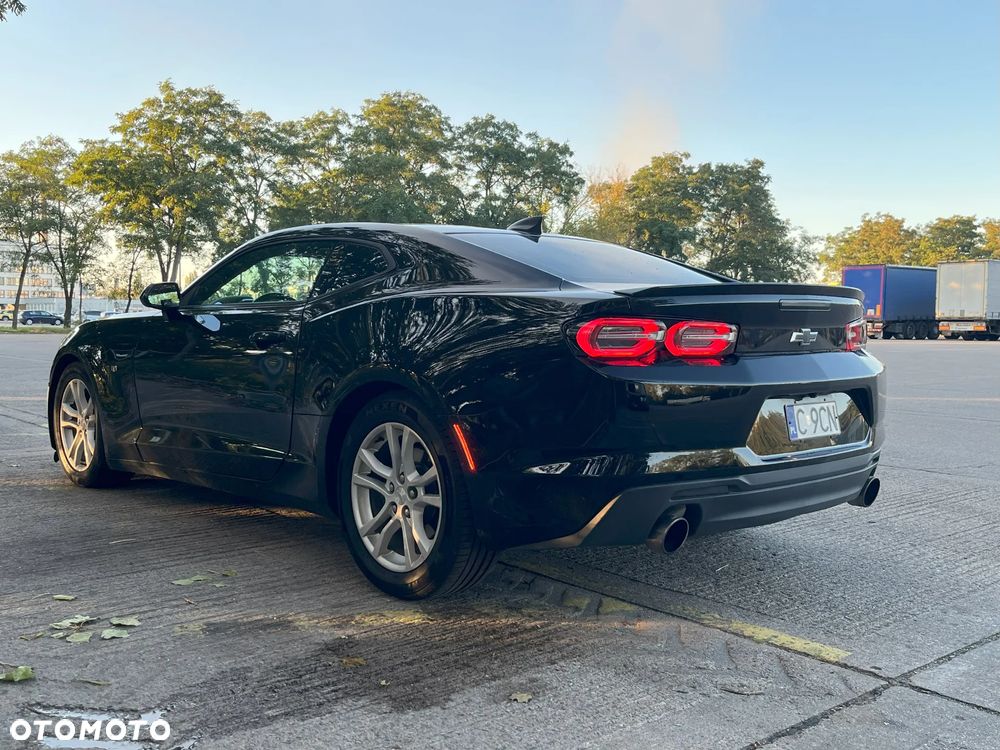 Chevrolet Camaro Coupe 2.0 - 7
