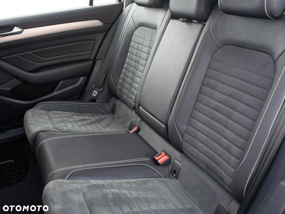 Volkswagen Passat - 29