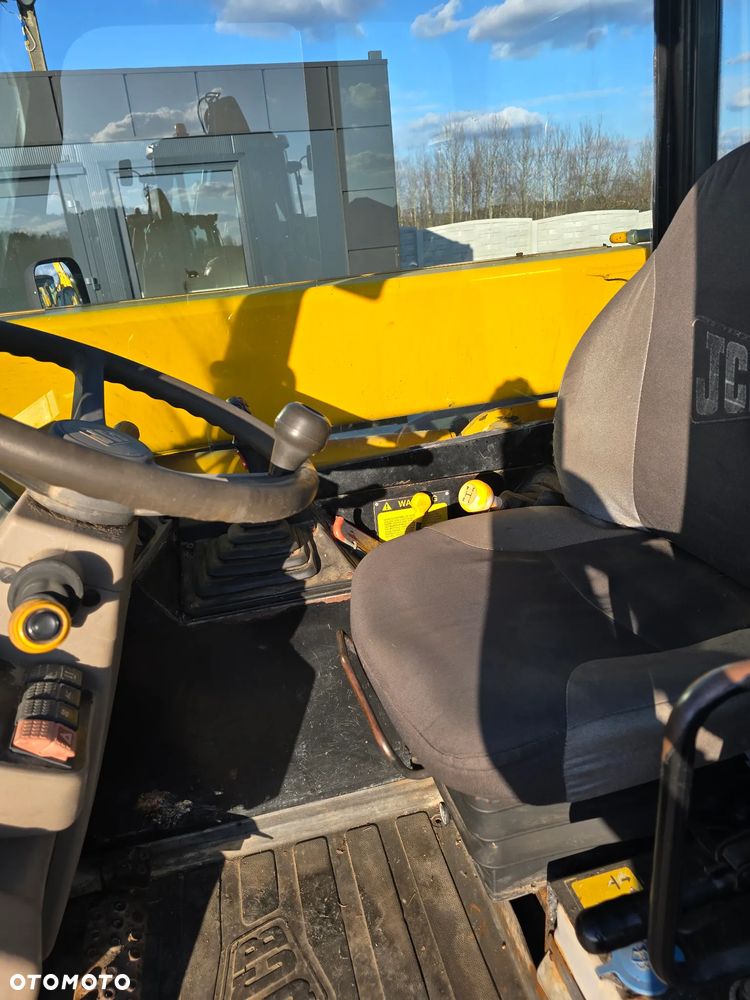 JCB - 3