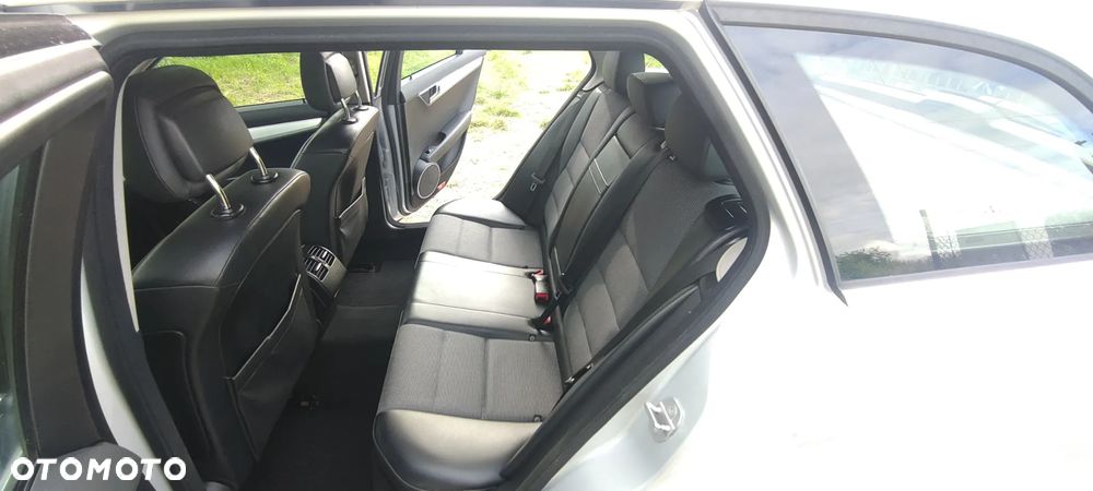 Mercedes-Benz Klasa C 180 Kompressor Avantgarde - 23