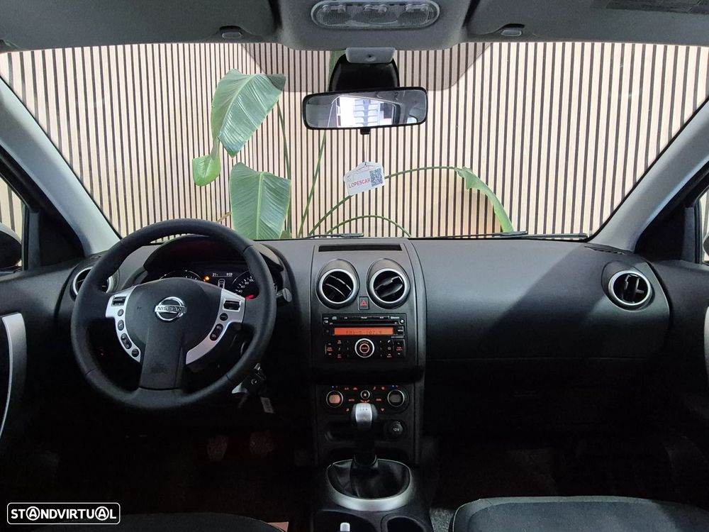 Nissan Qashqai 1.6 Acenta 17 - 10