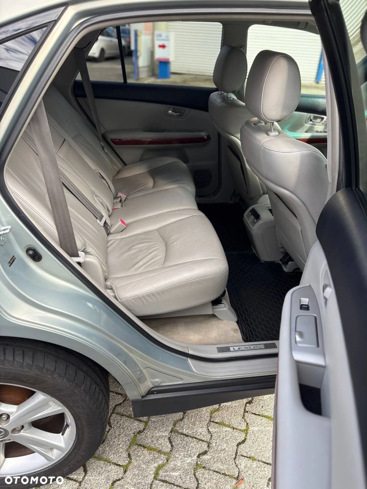 Lexus RX FWD - 10