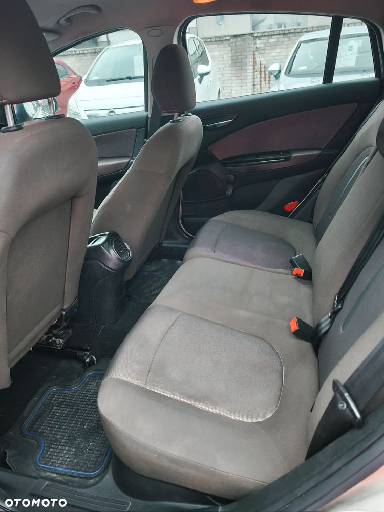 Fiat Bravo 1.4 16V Active Euro5 - 11